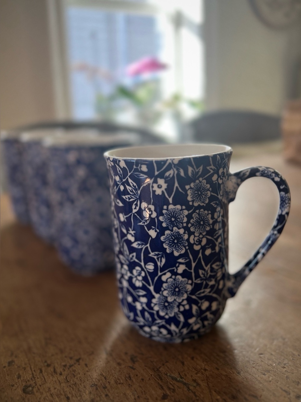 Set of four mugs, Staffordshire Churchill blue calico